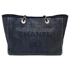 Chanel-Bolsa de Ombro Chanel Doville-Azul marinho