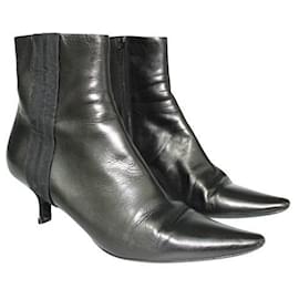 Autre Marque-CONTEMPORARY DESIGNER Black Low Heel Boots-Black