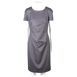 Donna Karan-DONNA KARAN Vestido de lã cinza plissado com mangas redondas-Cinza