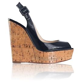 Christian Louboutin-CHRISTIAN LOUBOUTIN Cunhas envernizadas pretas-Preto