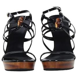Gucci-GUCCI Black Gucci Shoes With Wooden Heels and Wooden Detail At The Front-Black