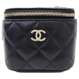 Chanel-Petit sac à bandoulière Chanel Vanity Camellia en cuir d'agneau AP2158-Noir