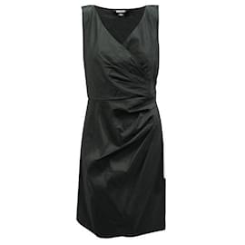 Autre Marque-ZEITGENÖSSISCHES DESIGNER Elegantes kleines schwarzes Kleid-Schwarz