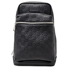 Gucci-Gucci  Signature Shima-line Backpack (523234)-Black