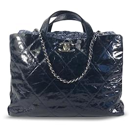 Chanel-Bolso satchel Portobello de piel de becerro esmaltada Chanel azul-Azul