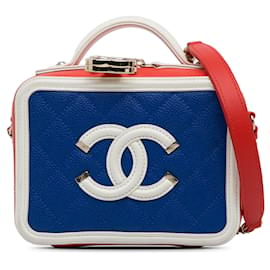 Chanel-Borsa a tracolla Vanity Case piccola in filigrana di caviale blu Chanel-Blu