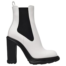 Alexander Mcqueen-black leather boots-White