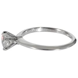 Tiffany & Co-TIFFANY & CO. Solitaire Diamond Engagement Ring in Platinum G VVS2 0.9 ctw-Silvery,Metallic