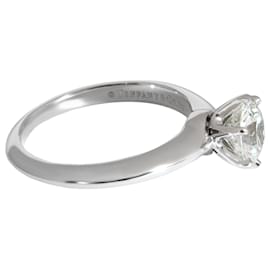 Tiffany & Co-TIFFANY & CO. Anello di fidanzamento con montatura Tiffany in platino I VVS1 1.19 ctw-Argento,Metallico