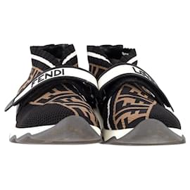 Fendi-Zapatillas deportivas Fendi con logo de tela en poliamida negra y marrón-Negro