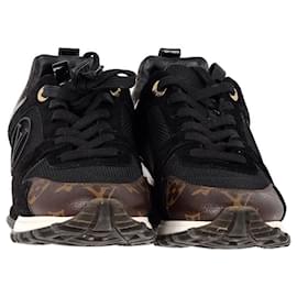 Louis Vuitton-Sneakers Run Away di Louis Vuitton in tela monogrammata marrone-Marrone