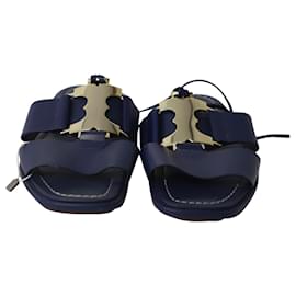Tory Burch-Tory Burch Sandálias rasteiras com detalhes dourados em couro azul-Azul