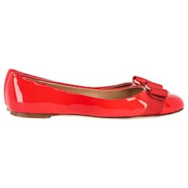 Salvatore Ferragamo-Salvatore Ferragamo Ballerine Varina in vernice rossa-Rosso