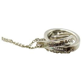 Tiffany & Co-TIFFANY & CO. Colar de círculos entrelaçados em prata esterlina-Prata,Metálico