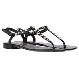 Balenciaga-Balenciaga Studded Flat Thong Sandals in Black Leather-Black