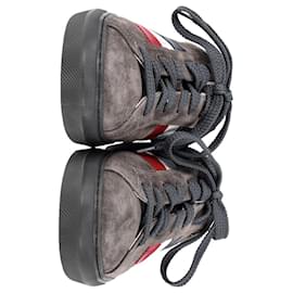 Moncler-Moncler New Monaco Sneakers aus grauem Wildleder-Grau
