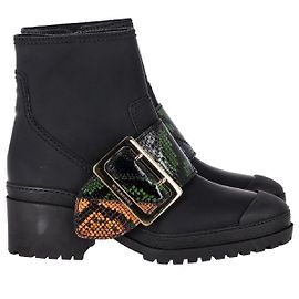 Botas Burberry The Buckle en cuero negro Negro