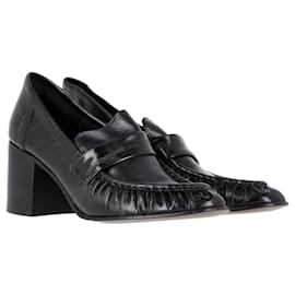 The row-Zapatos de salón estilo mocasín plisados en cuero negro de The Row-Negro