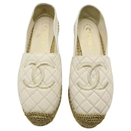 Chanel-Chanel Interlocking CC Logo Espadrilles Loafers in White Canvas-White
