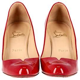 Christian Louboutin-Sapatos Christian Louboutin de bico redondo em couro envernizado vermelho-Vermelho