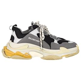 Balenciaga-Balenciaga Triple S Sneakers aus graugelbem Polyester-Grau