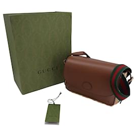 Gucci-Gucci Sherry Line Basket Messenger Bag aus beigem Korbgeflecht und braunem Leder-Braun,Beige