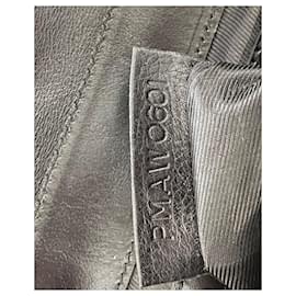 Burberry-Bolsa acolchoada Burberry Large Manor em couro preto-Preto