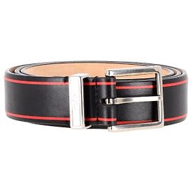 Alexander Mcqueen Der Schnallenverschluss auf der Vorderseite verleiht ein Element der Raffinesse. Schwarz