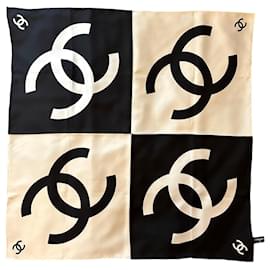 Chanel-Pañuelos de seda-Negro