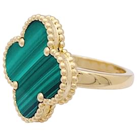 Autre Marque-Van Cleef & Arpels "Magic Alhambra" ring in yellow gold, malachite.-Other
