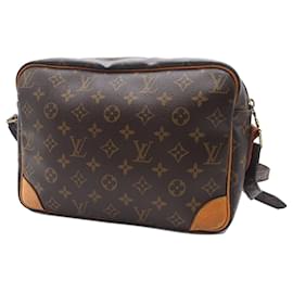 Louis Vuitton-Brown Louis Vuitton Monogram Nil Crossbody Bag-Brown
