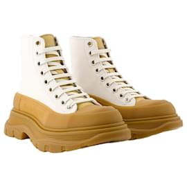 Alexander Mcqueen-Tread Ankle Boots - Alexander McQueen - Calfskin - Beige-Brown,Beige