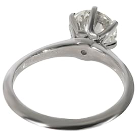 Tiffany & Co-TIFFANY & CO. Anello di fidanzamento con diamante solitario in platino I VS1 2.17 ctw-Argento,Metallico