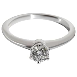 Tiffany & Co-TIFFANY & CO. Anel de noivado de diamante em platina H VS2 0.40 ctw-Prata,Metálico