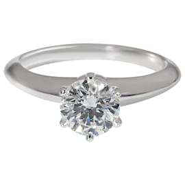 Tiffany & Co-TIFFANY & CO. Anello di Fidanzamento Diamante Solitario in Platino F VS2 0.93 ctw-Argento,Metallico