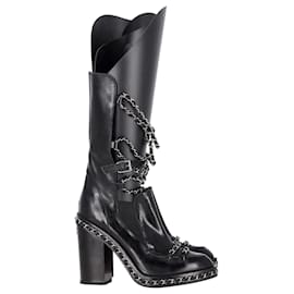 Chanel-Chanel CC Runway Chain Obsession Botas de salto bloco em couro preto esmaltado-Preto