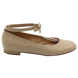 Gianvito Rossi Ankle Strap Ballet Flats in Nude Patent Leather Brown Flesh