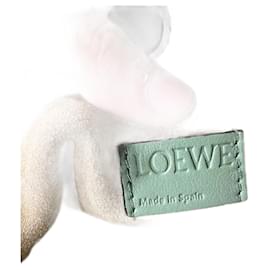 Loewe-Loewe Flamenco Mini Clutch aus ,Rosemary‘ grünem Kalbsleder Leder-Grün