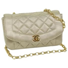 Chanel-CHANEL Bolsa de Ombro com Corrente Matelassê Ouro Acetinado CC Auth 67057UMA-Dourado