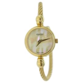 Gucci-Relojes GUCCI metal Oro Autenticación5921-Dorado