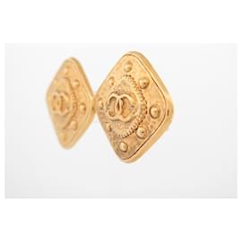 Chanel-VINTAGE CHANEL LOGO CC DIAMOND CLIP EARRINGS 1994 METAL EARRINGS-Golden