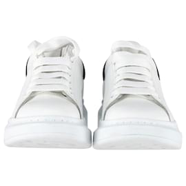 Alexander Mcqueen-Alexander Mcqueen Oversized Sneakers in White Leather-White