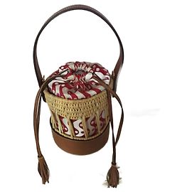 Pequena cesta da marca Sandro. Bege