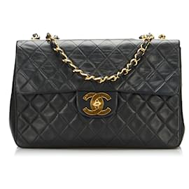 Chanel-CHANEL Bolsos forrados F-Negro