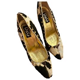 Dolce & Gabbana Leopard Print Pony Calfskin Heels 37 Leopard print