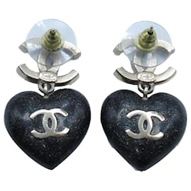 Chanel-Brincos Chanel Silver CC com strass e coração em resina-Preto,Prata