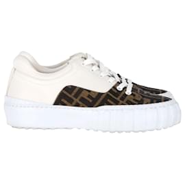 Fendi-Fendi Tobacco Zucca Force Low Top Sneakers in White Leather-White,Cream