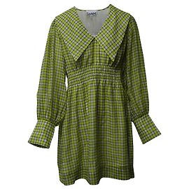 Ganni und eine gesmokten Taille Andere