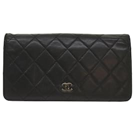 Chanel-CHANEL Matelasse Carteira Longa Pele de Cordeiro Preto CC Auth YK11141-Preto