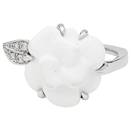 Chanel-Chanel ring, "Camelia", ORO BIANCO, agata bianca e diamanti.-Altro